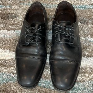 Johnston & Murphy XC4 Men’s dress shoes- barely worn
